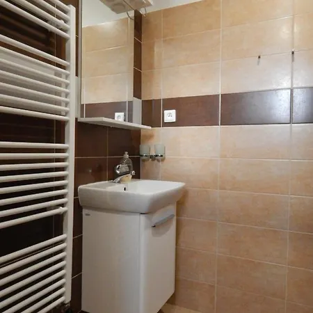 Guest house Privat Severka 3*